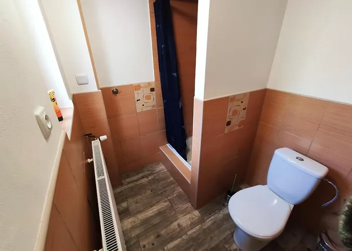 Konukevi U Krtka 3*